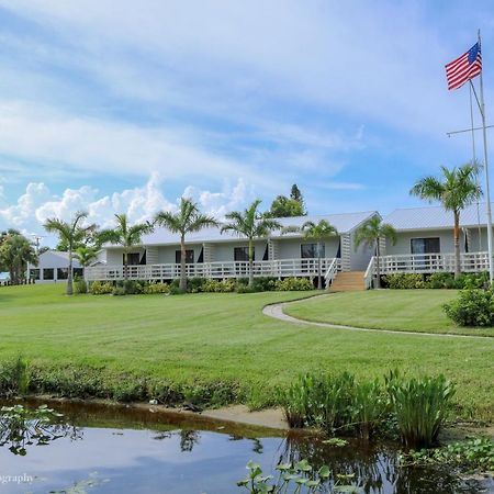 The Rivers Edge Motel LaBelle Exterior foto
